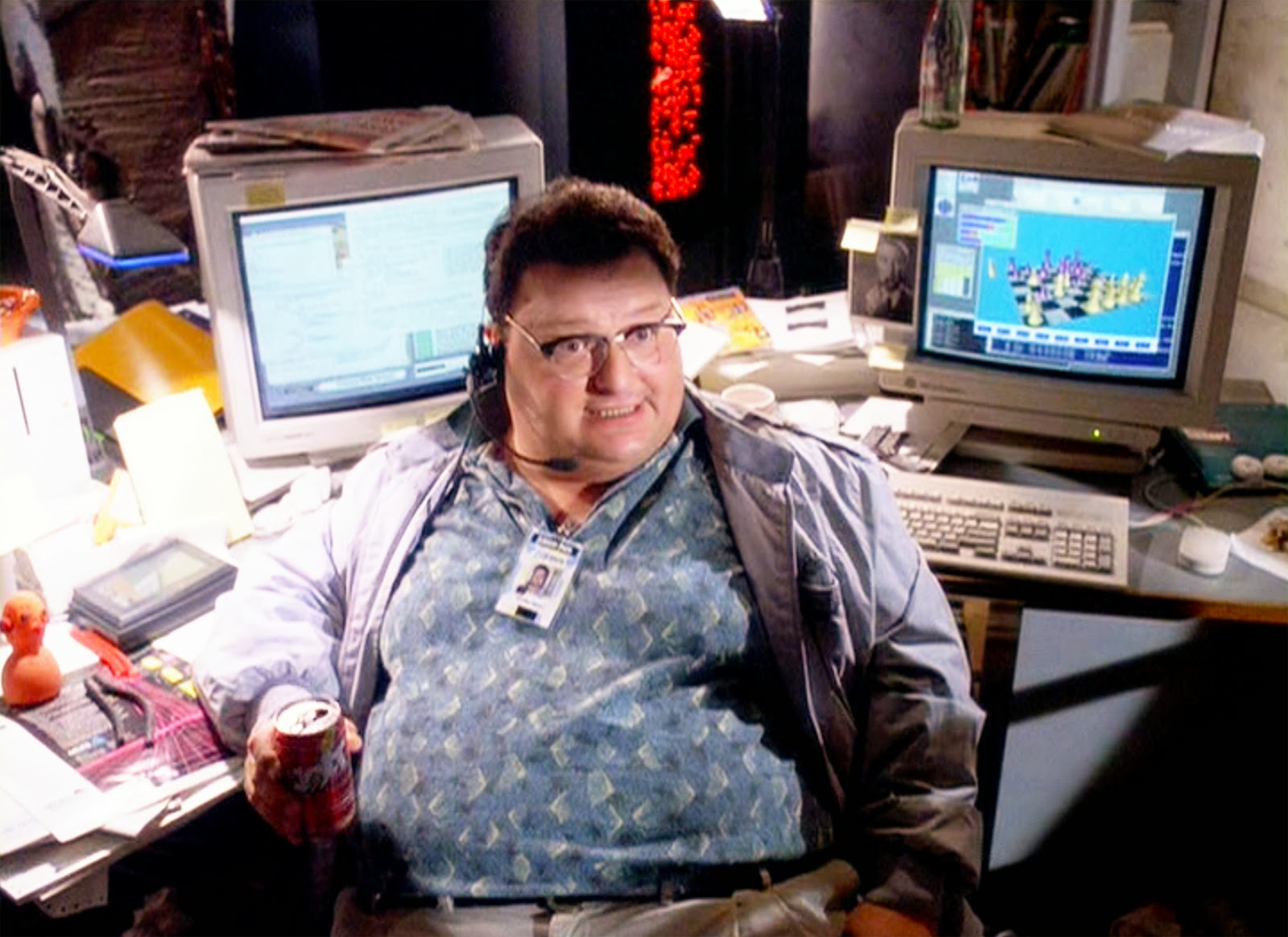 JurassicPark_Nedry_messy_desk